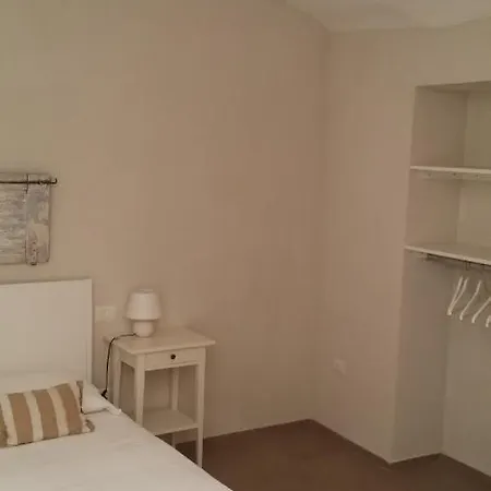 Casette Briganti - Monolocali Indipendenti Con Angolo Cottura 3*